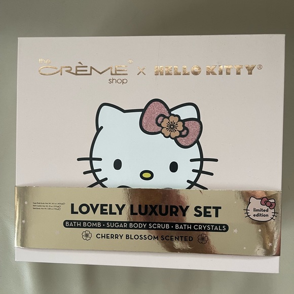 The Crème Shop x Hello Kitty Luxury Bath Set - Picture 5 of 5